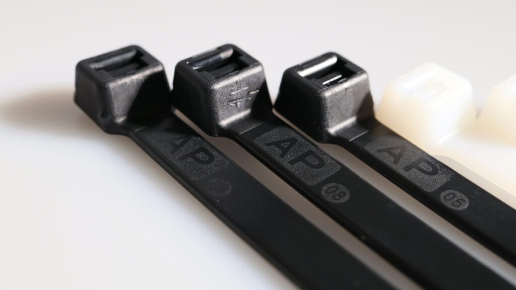 올품 케이블타이